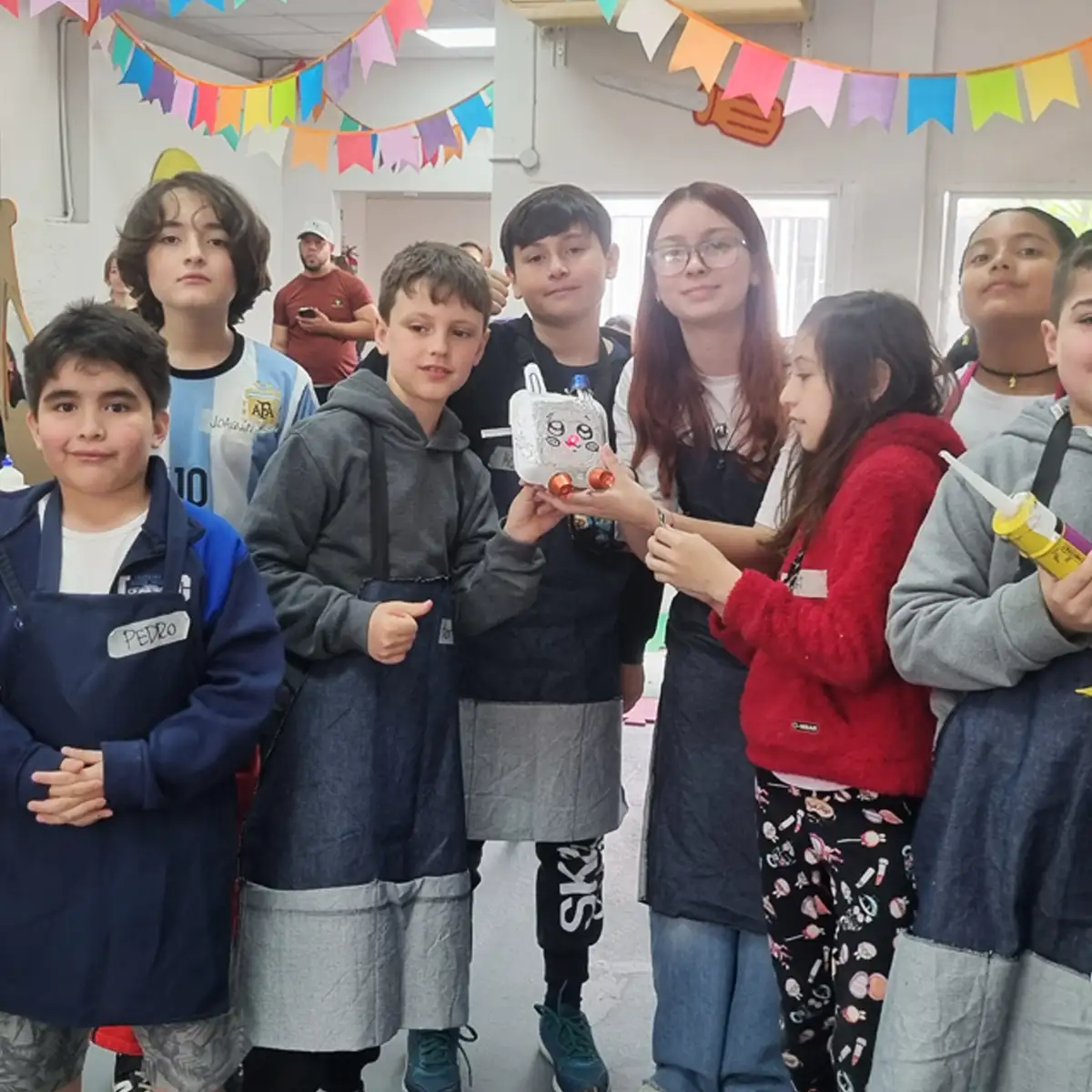 Niños disfrutando del Kids Club